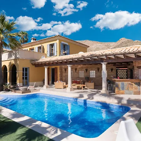 Sol Y Mar Villa *